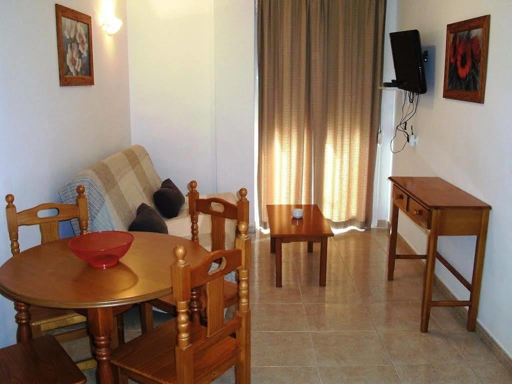 Vicenta Apartaments Торремолинос Экстерьер фото